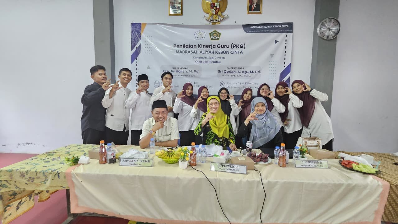 Guru Tampilkan Metode Pembelajaran Terbaik, Kegiatan PKG Madrasah Aliyah Kebon Cinta Ciwaringin Berjalan Sukses